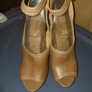 5" platform heal toe out shoe